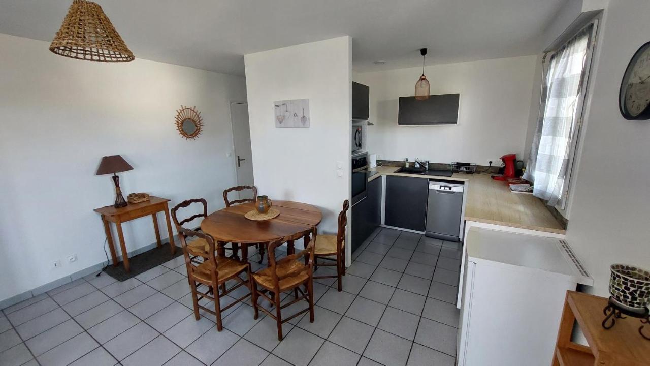 Bel Appartement Au Calme 圣热讷维耶沃－德布瓦 外观 照片